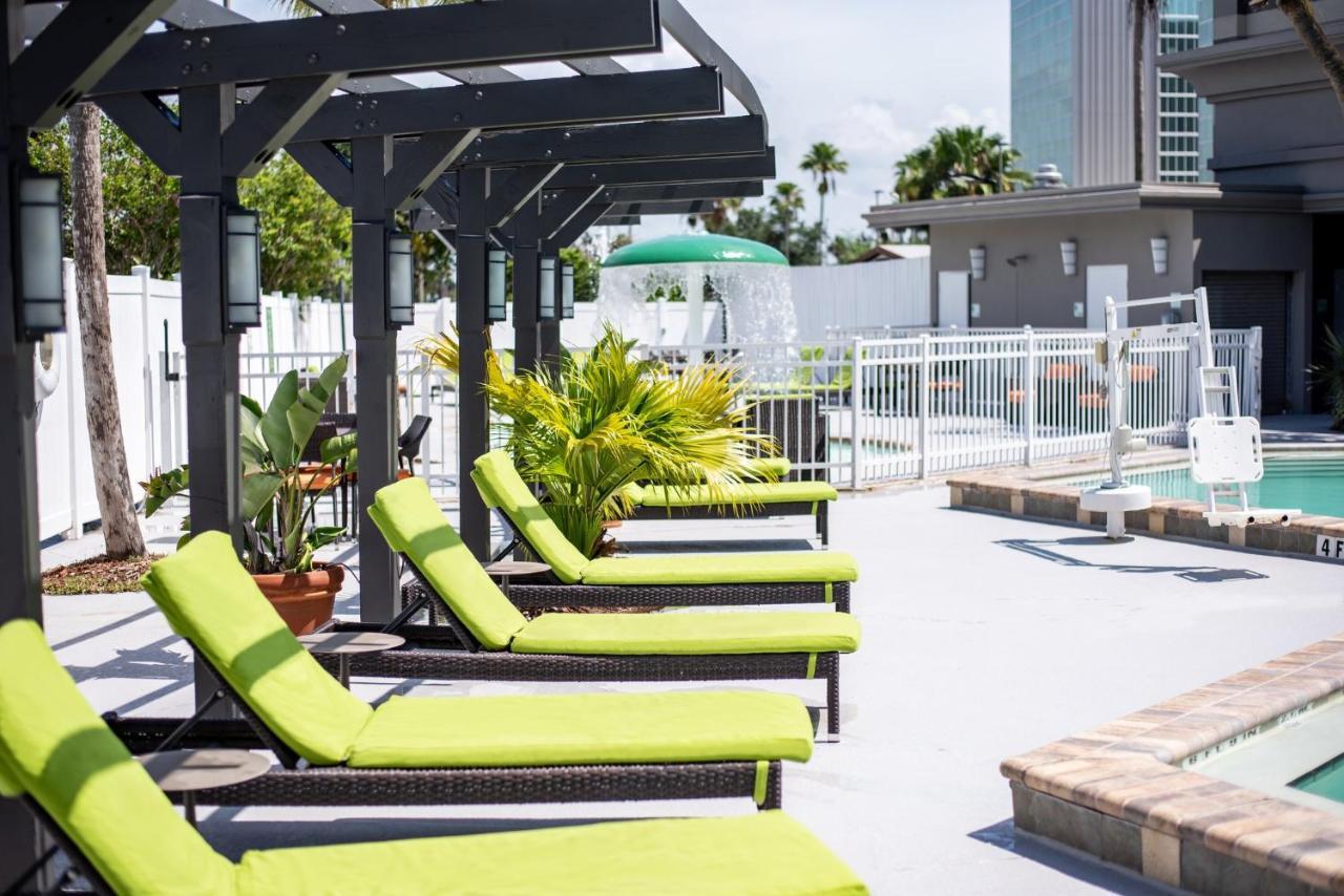 Holiday Inn & Suites Across From Universal Orlando By Ihg Dış mekan fotoğraf